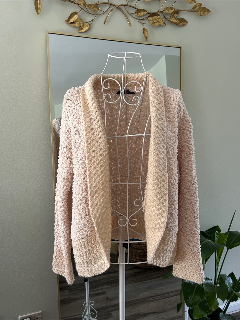 Women’s Cream Chunky Open-Front Knit Cardigan - Picture 7 of 7